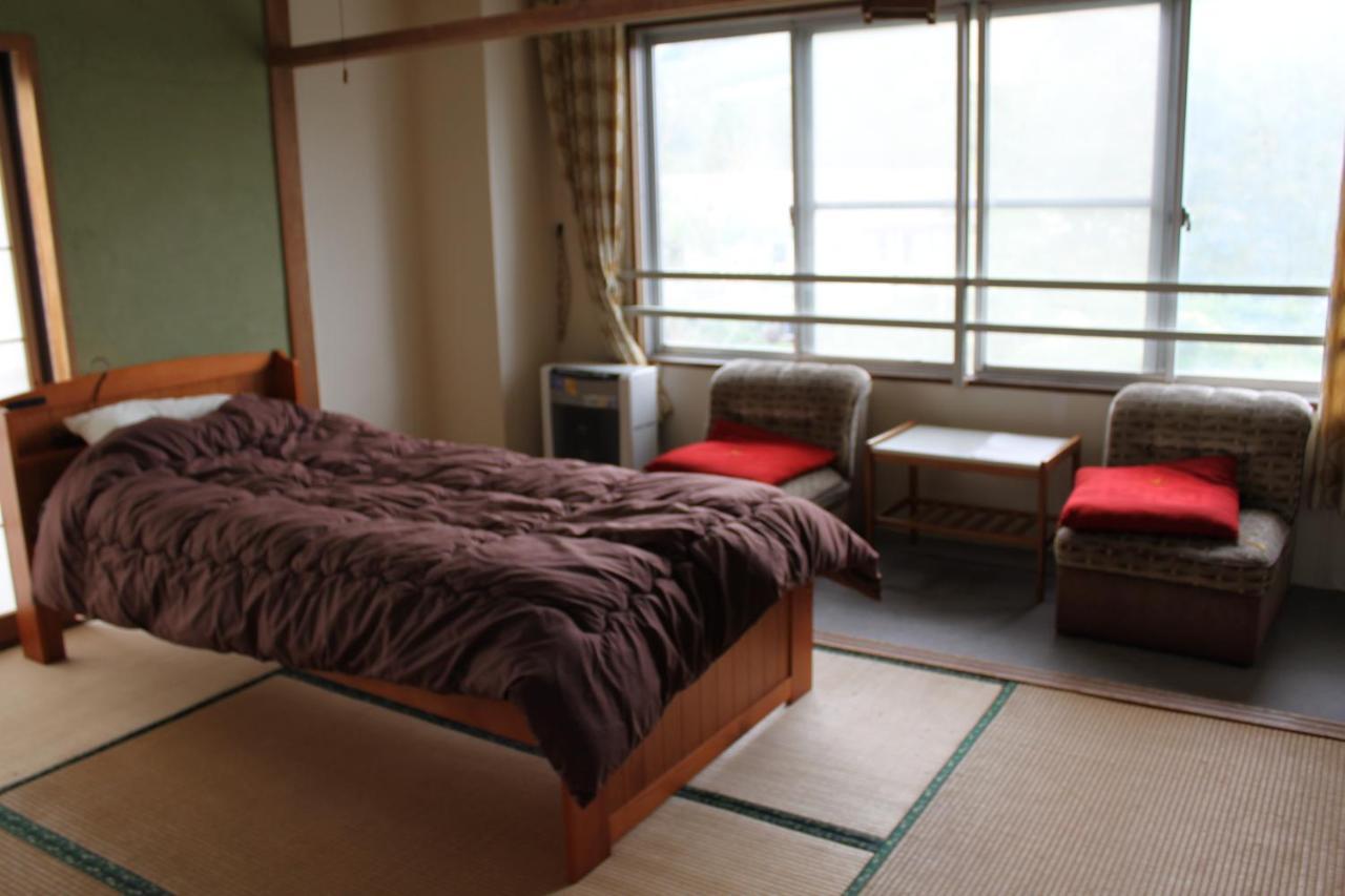 Hotel Cafe Cerisier栖里時絵 Myoko Zewnętrze zdjęcie